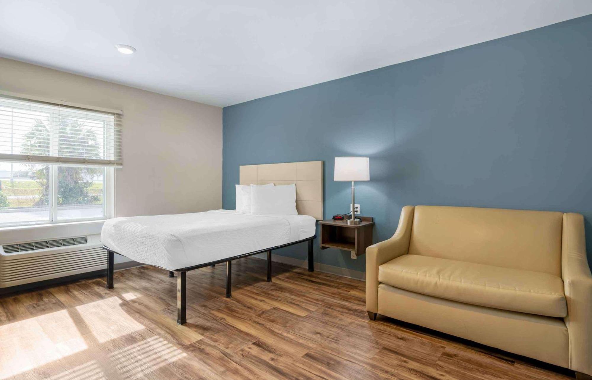 Extended Stay America Select Suites - Диърфийлд Бийч Екстериор снимка