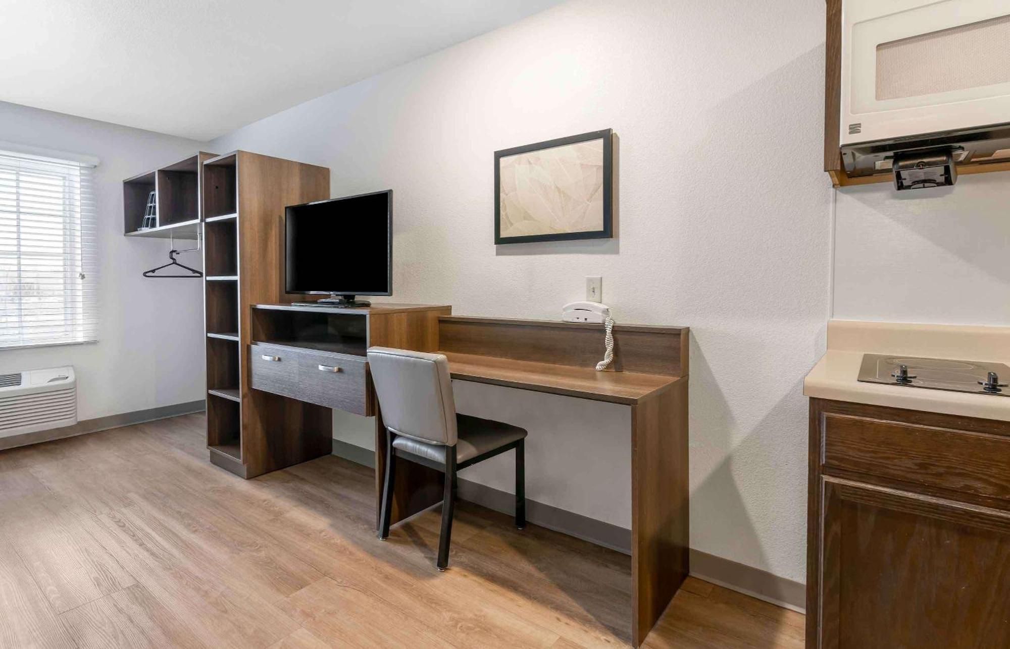 Extended Stay America Select Suites - Диърфийлд Бийч Екстериор снимка